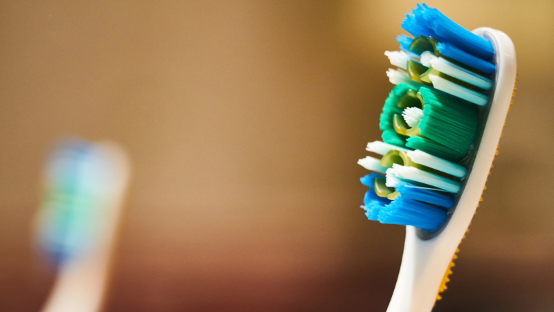 Cambiar el cepillo de dientes: ¿cada cuánto debemos hacerlo?